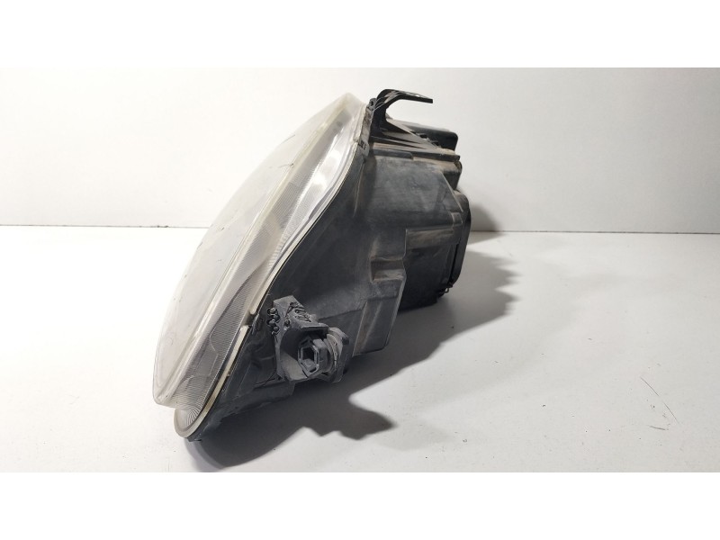 Recambio de faro derecho para seat leon (1p1) 2.0 tdi 16v referencia OEM IAM 5P1941006A  
