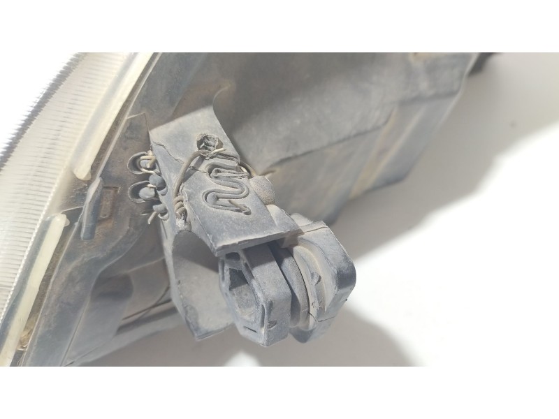 Recambio de faro derecho para seat leon (1p1) 2.0 tdi 16v referencia OEM IAM 5P1941006A  