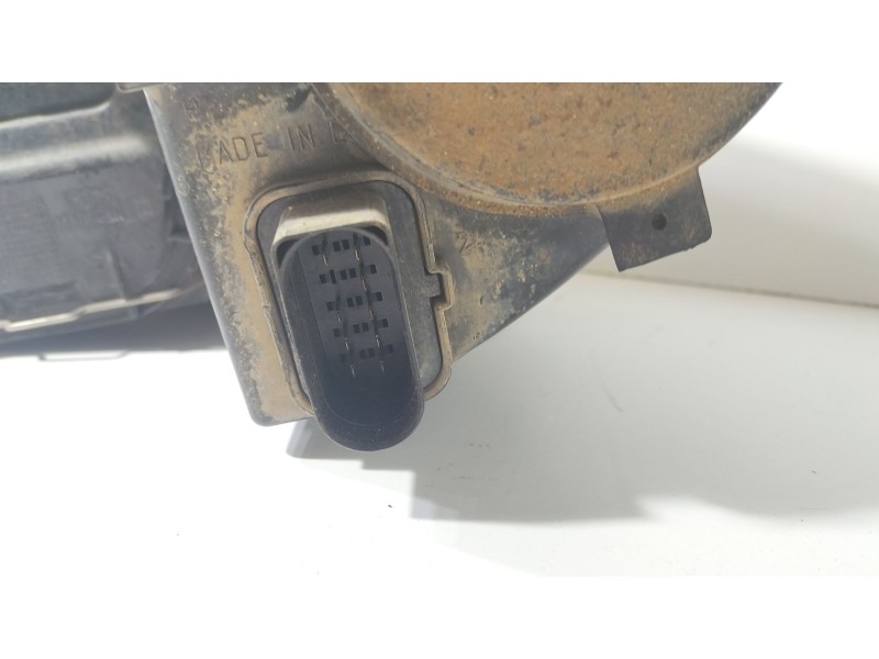 Recambio de faro derecho para seat leon (1p1) 2.0 tdi 16v referencia OEM IAM 5P1941006A  