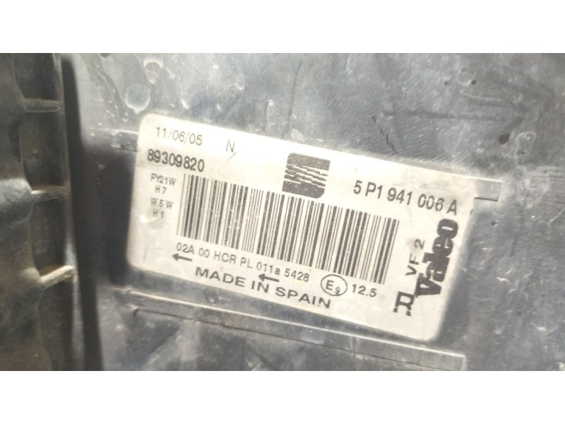 Recambio de faro derecho para seat leon (1p1) 2.0 tdi 16v referencia OEM IAM 5P1941006A  