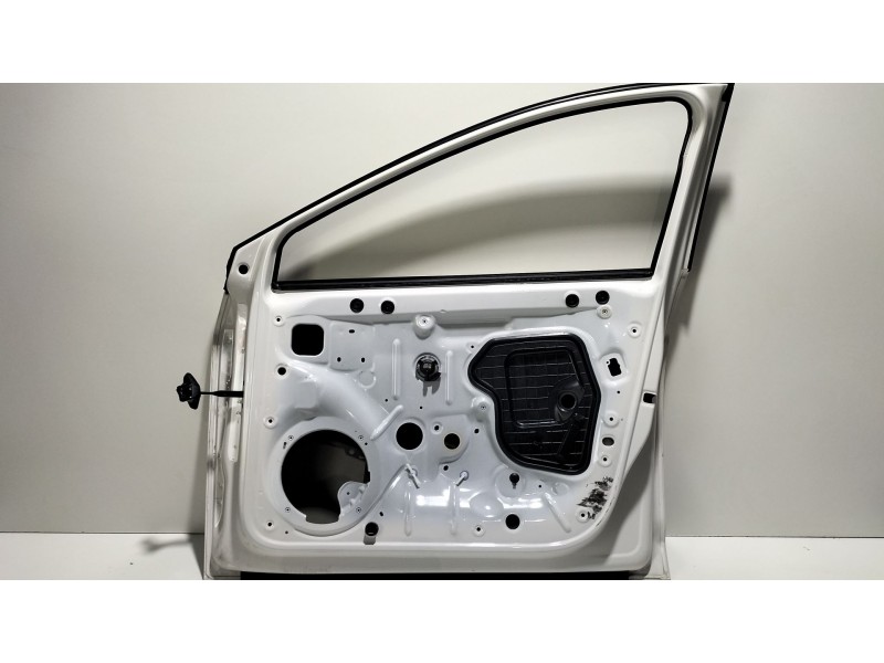 Recambio de puerta delantera derecha para seat leon st (5f8) 1.0 tsi referencia OEM IAM 5F4831056A  
