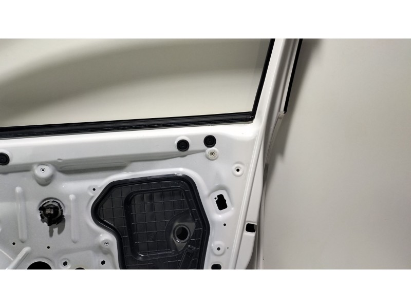 Recambio de puerta delantera derecha para seat leon st (5f8) 1.0 tsi referencia OEM IAM 5F4831056A  