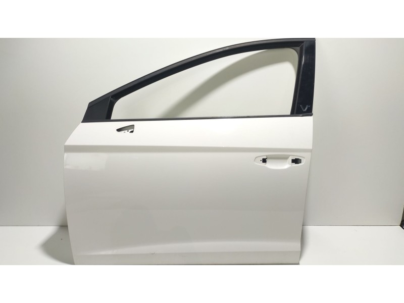 Recambio de puerta delantera izquierda para seat leon st (5f8) 1.0 tsi referencia OEM IAM 5F4831055A  