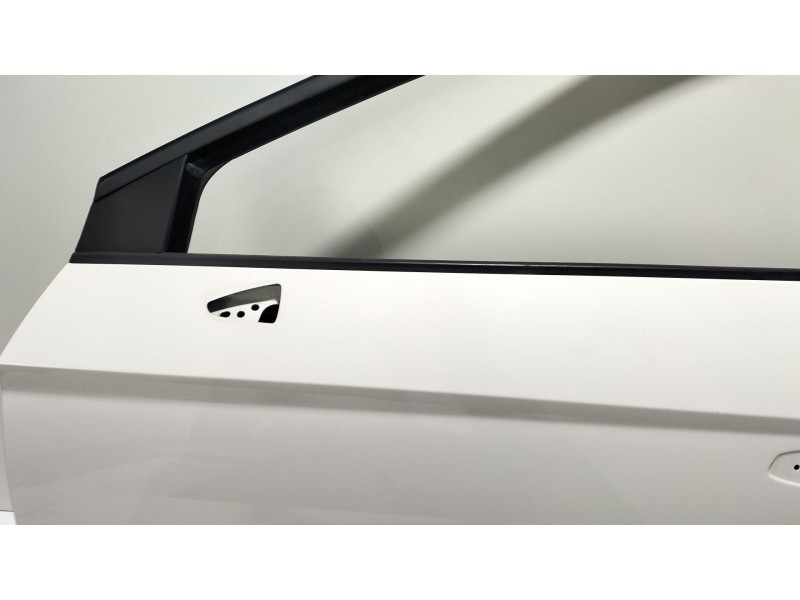 Recambio de puerta delantera izquierda para seat leon st (5f8) 1.0 tsi referencia OEM IAM 5F4831055A  
