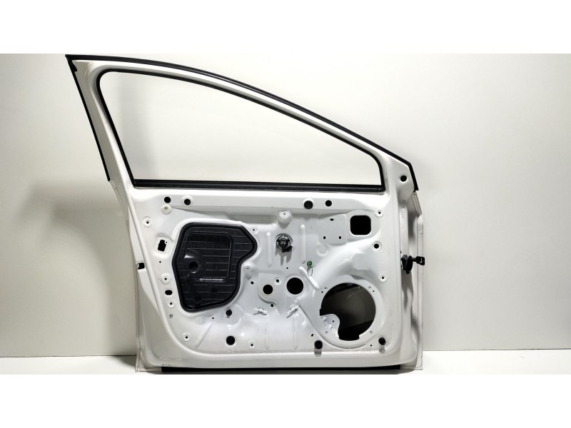 Recambio de puerta delantera izquierda para seat leon st (5f8) 1.0 tsi referencia OEM IAM 5F4831055A  