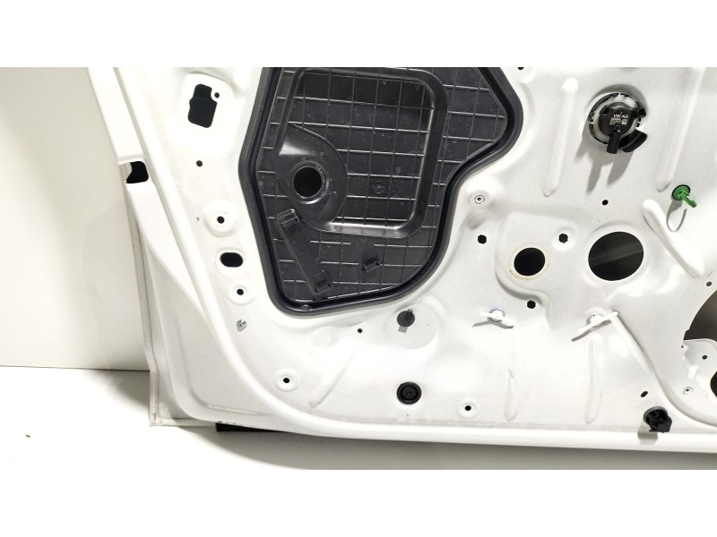 Recambio de puerta delantera izquierda para seat leon st (5f8) 1.0 tsi referencia OEM IAM 5F4831055A  