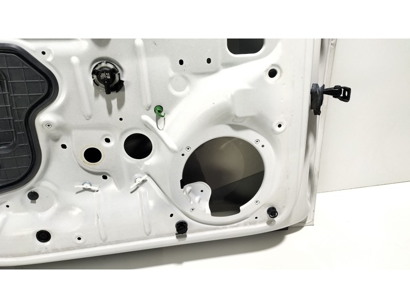 Recambio de puerta delantera izquierda para seat leon st (5f8) 1.0 tsi referencia OEM IAM 5F4831055A  