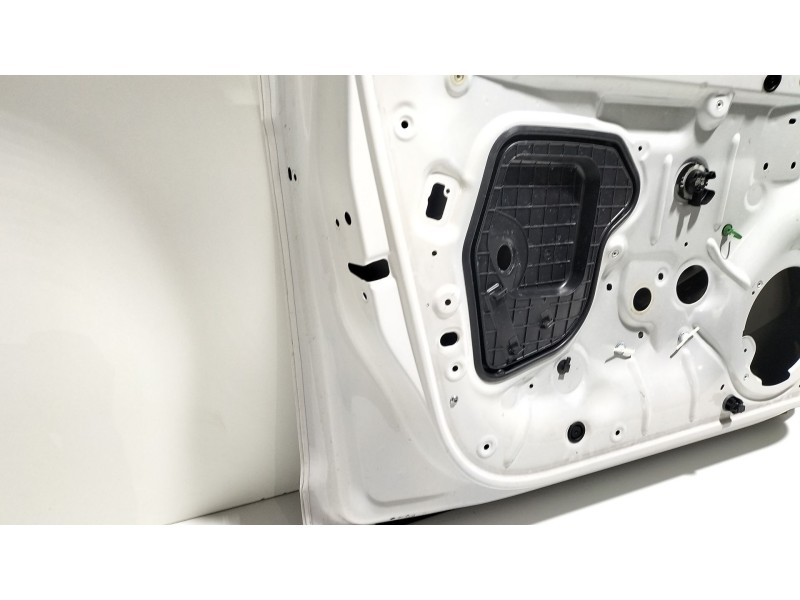 Recambio de puerta delantera izquierda para seat leon st (5f8) 1.0 tsi referencia OEM IAM 5F4831055A  