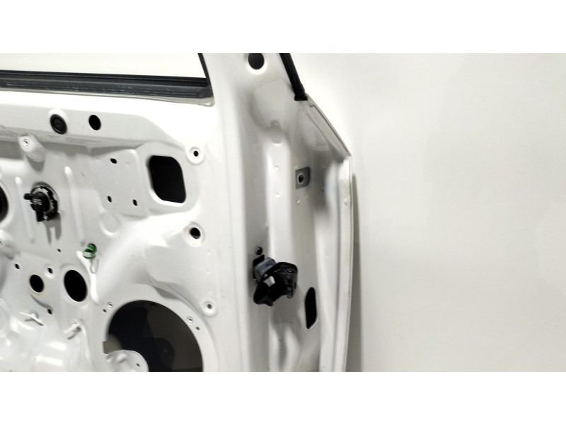 Recambio de puerta delantera izquierda para seat leon st (5f8) 1.0 tsi referencia OEM IAM 5F4831055A  
