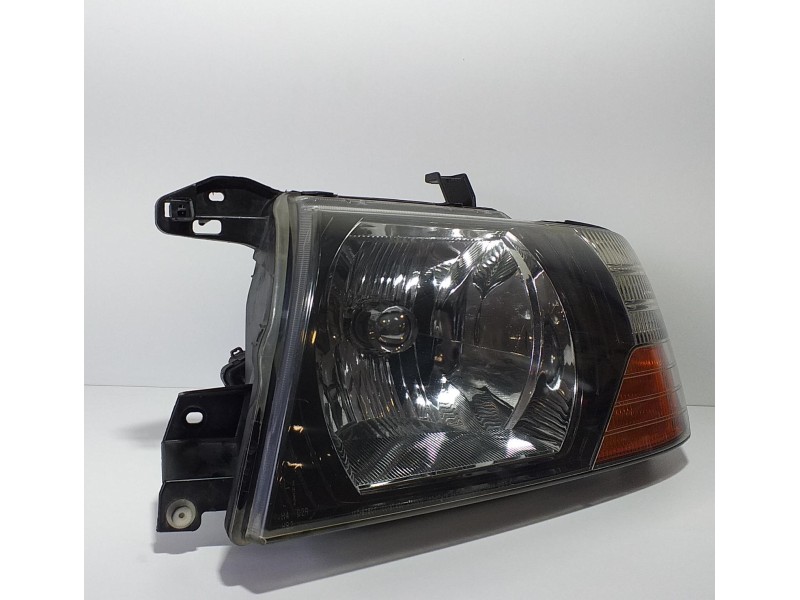 Recambio de faro izquierdo para mitsubishi montero (v60/v70) 3.2 di-d instyle (3-ptas.) referencia OEM IAM 10087419 73793 R