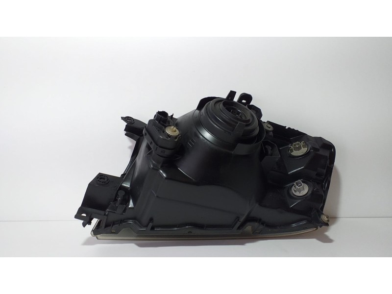 Recambio de faro derecho para mitsubishi montero (v60/v70) 3.2 di-d instyle (3-ptas.) referencia OEM IAM 10087419 73795 R