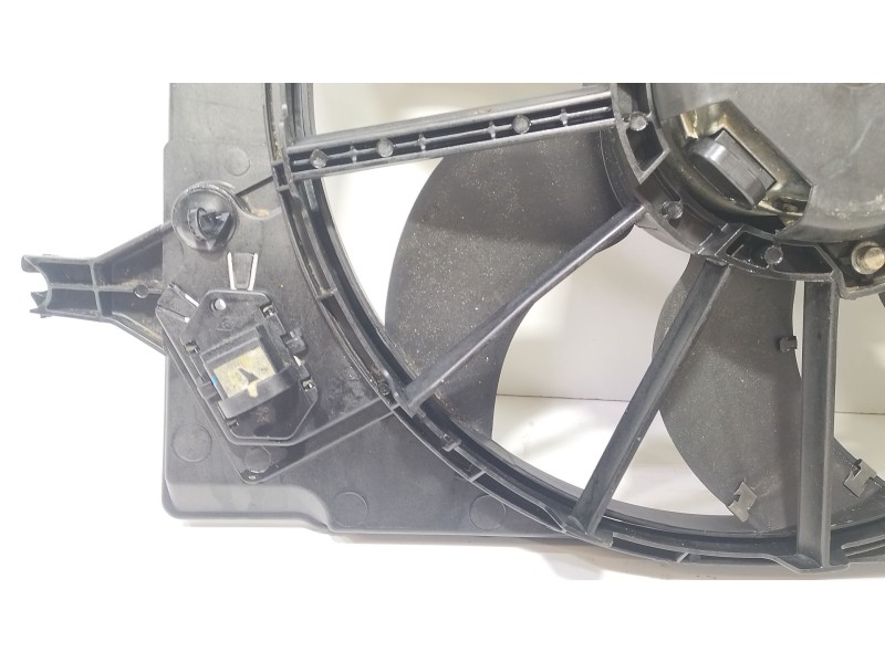 Recambio de electroventilador para dacia logan (ls_) 1.5 dci (ls0w) referencia OEM IAM 8200702960  