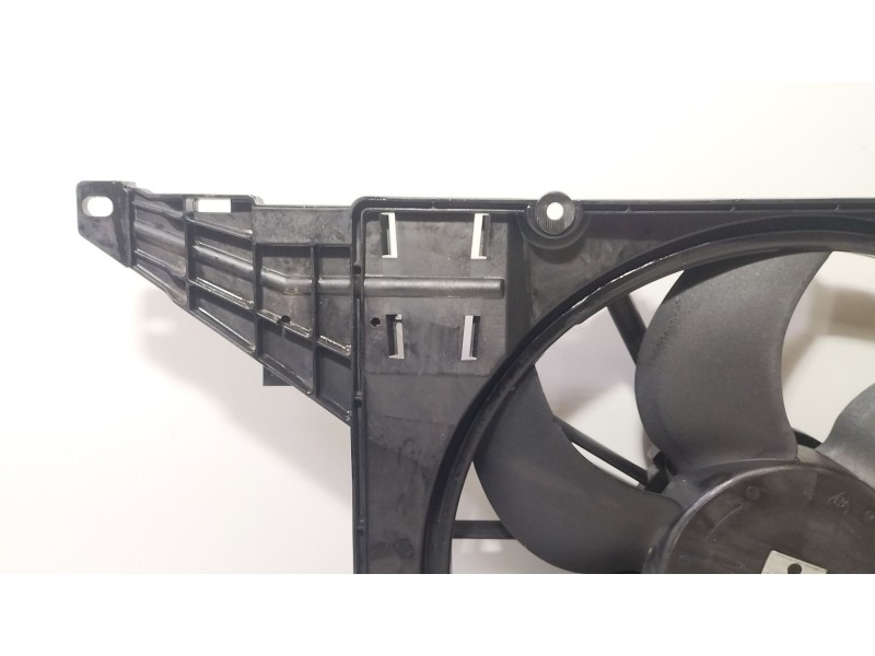 Recambio de electroventilador para dacia logan (ls_) 1.5 dci (ls0w) referencia OEM IAM 8200702960  