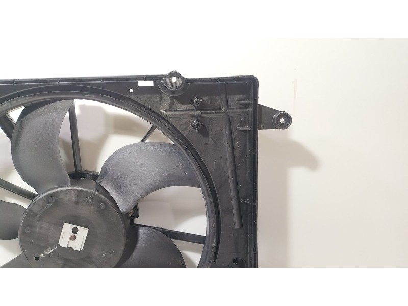 Recambio de electroventilador para dacia logan (ls_) 1.5 dci (ls0w) referencia OEM IAM 8200702960  