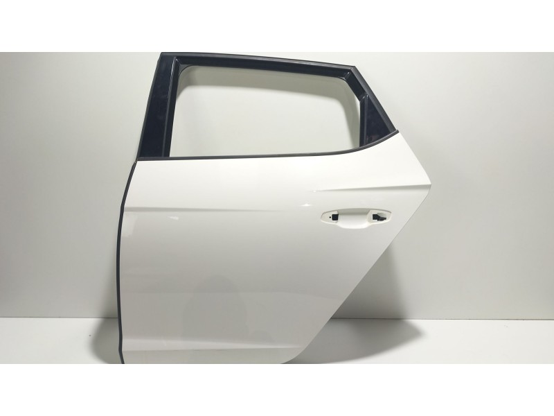 Recambio de puerta trasera izquierda para seat leon st (5f8) 1.0 tsi referencia OEM IAM 5F4833055  