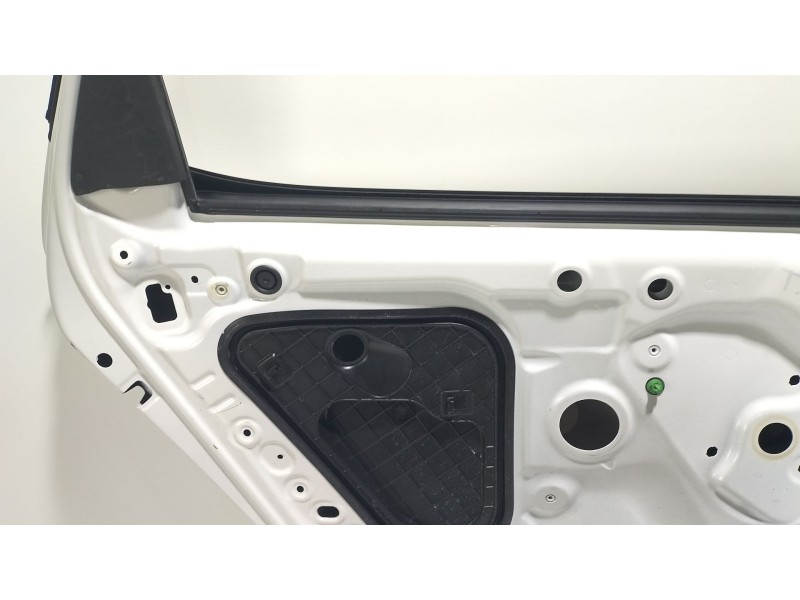 Recambio de puerta trasera izquierda para seat leon st (5f8) 1.0 tsi referencia OEM IAM 5F4833055  