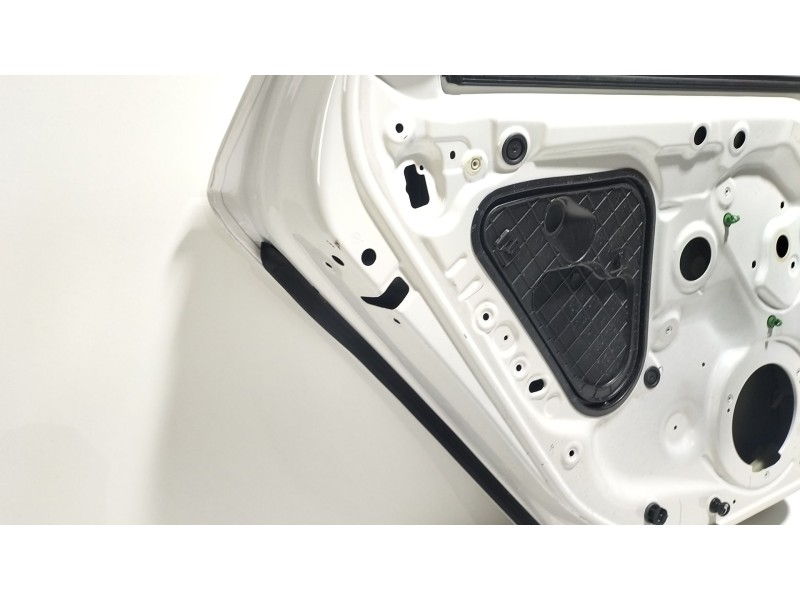 Recambio de puerta trasera izquierda para seat leon st (5f8) 1.0 tsi referencia OEM IAM 5F4833055  