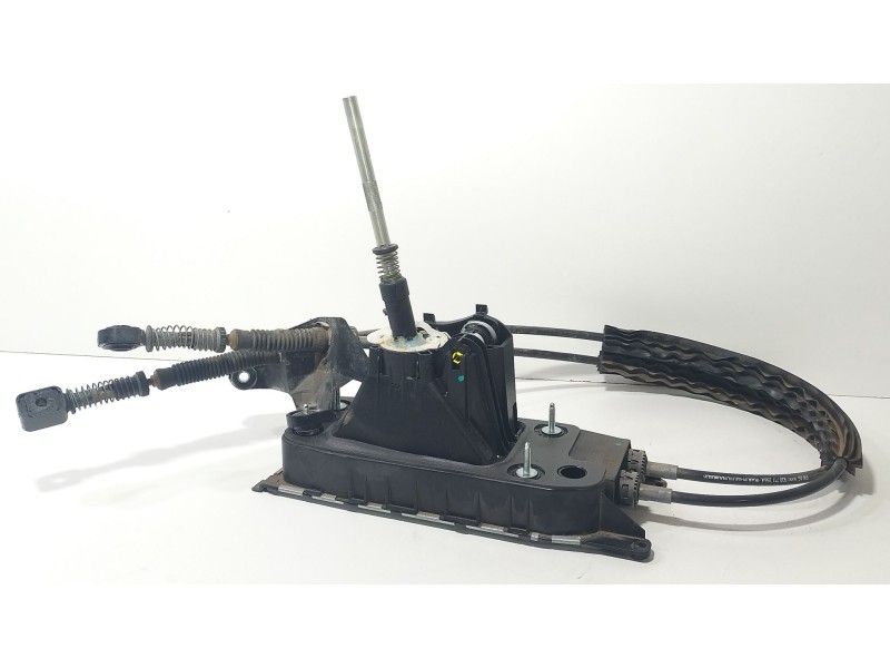 Recambio de palanca cambio para seat leon st (5f8) 1.0 tsi referencia OEM IAM 5Q0711049BJ  