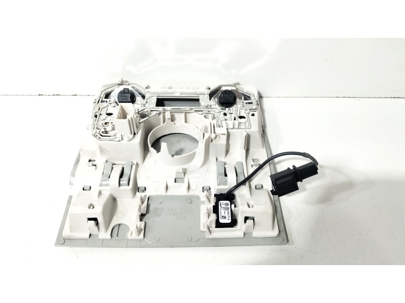 Recambio de luz interior delantera central para seat leon st (5f8) 1.0 tsi referencia OEM IAM 1K0947105  