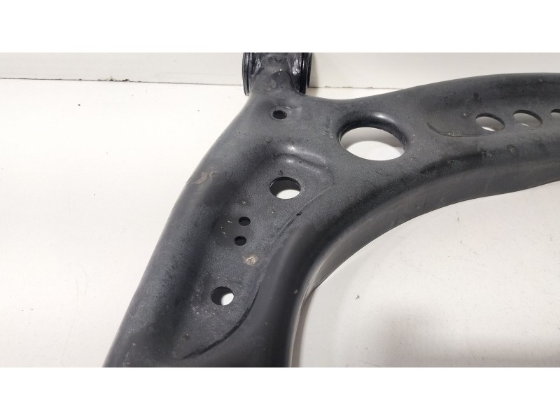 Recambio de brazo suspension inferior delantero izquierdo para seat leon st (5f8) 1.0 tsi referencia OEM IAM 5Q0407151t  