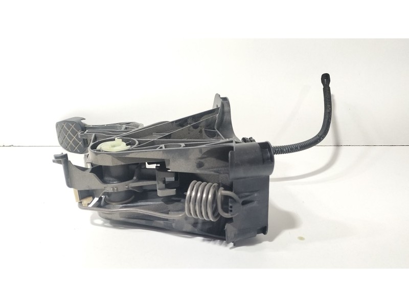 Recambio de pedal embrague para seat leon st (5f8) 1.0 tsi referencia OEM IAM 5Q1721059HE  