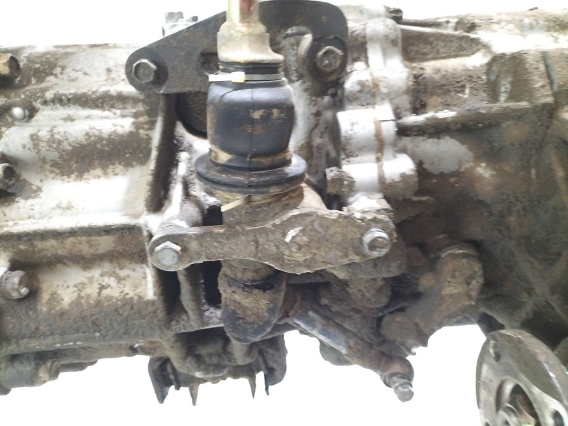 Recambio de caja cambios para nissan terrano ii (r20) 2.7 tdi 4wd referencia OEM IAM 32131G2342  