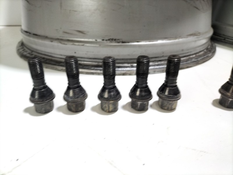 Recambio de juego llantas para bmw x5 (e53) 3.0d referencia OEM IAM 676193213  