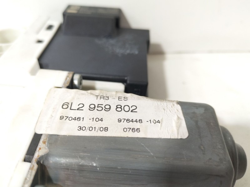 Recambio de motor elevalunas delantero izquierdo para seat ibiza (6l1) rock & roll referencia OEM IAM 6L2959802  