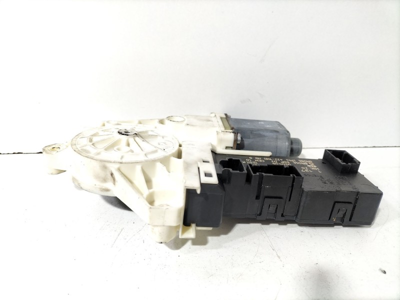 Recambio de motor elevalunas delantero izquierdo para peugeot 407 2.0 16v hdi fap cat (rhr / dw10bted4) referencia OEM IAM 11373