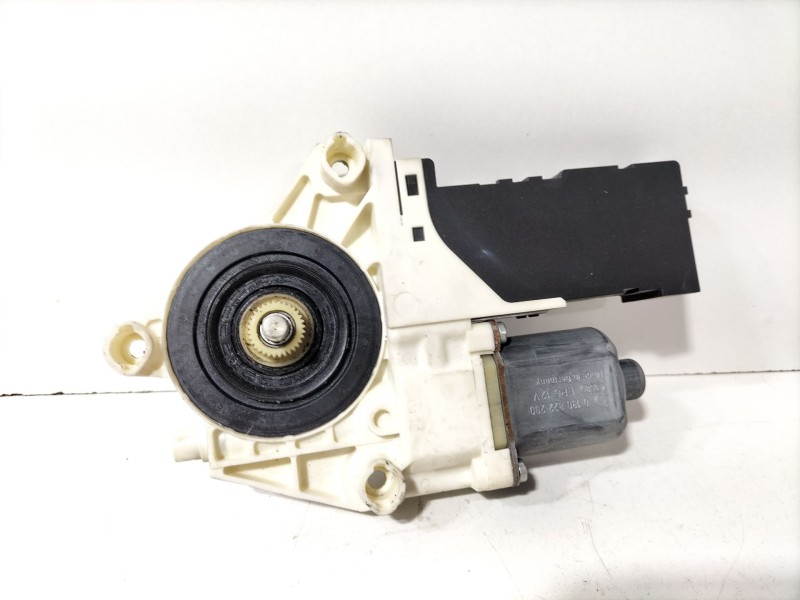Recambio de motor elevalunas delantero izquierdo para peugeot 407 2.0 16v hdi fap cat (rhr / dw10bted4) referencia OEM IAM 11373