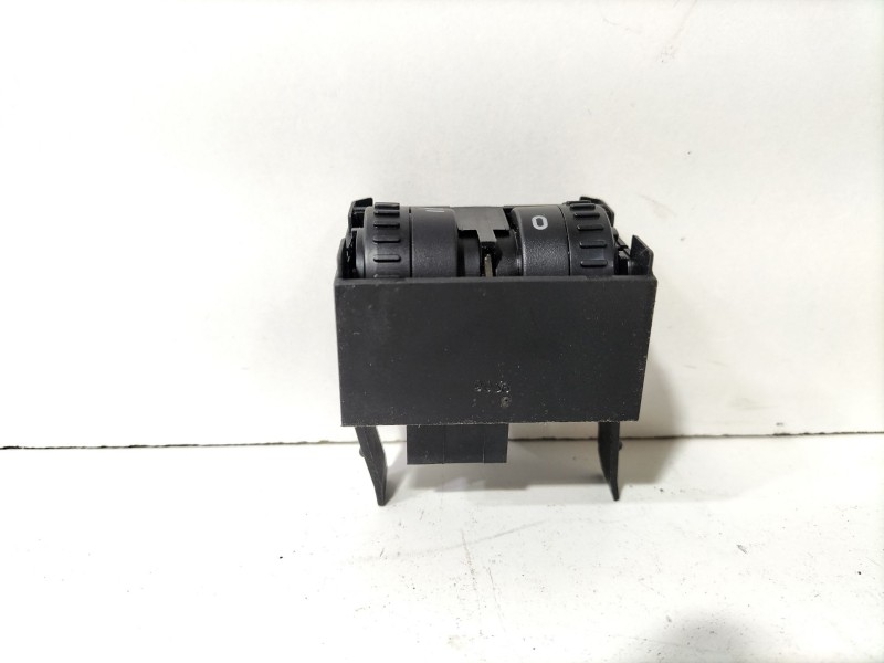 Recambio de mando luces para volkswagen caddy ka/kb (2k) furg. referencia OEM IAM 2K0941333A  