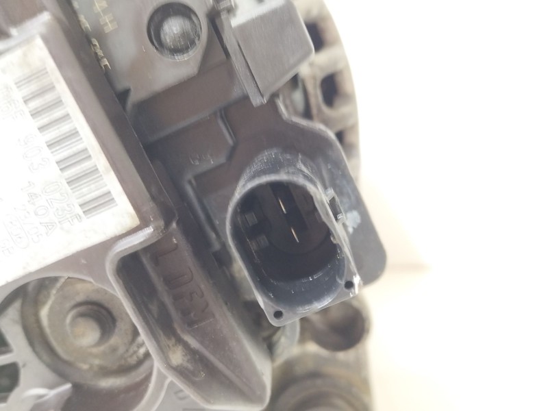 Recambio de alternador para volkswagen passat variant (3c5) 2.0 tdi referencia OEM IAM 06F903023F  