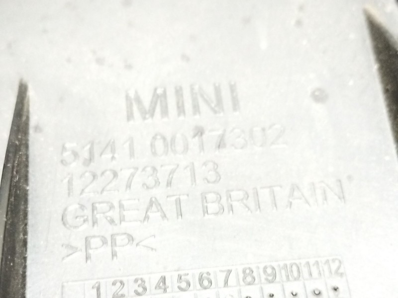 Recambio de guarnecido puerta delantera derecha para mini mini (r50, r53) one referencia OEM IAM 51410017302  