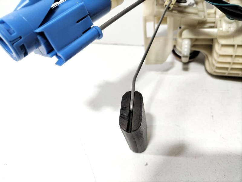 Recambio de aforador para mini mini (r50, r53) one referencia OEM IAM 6763770  