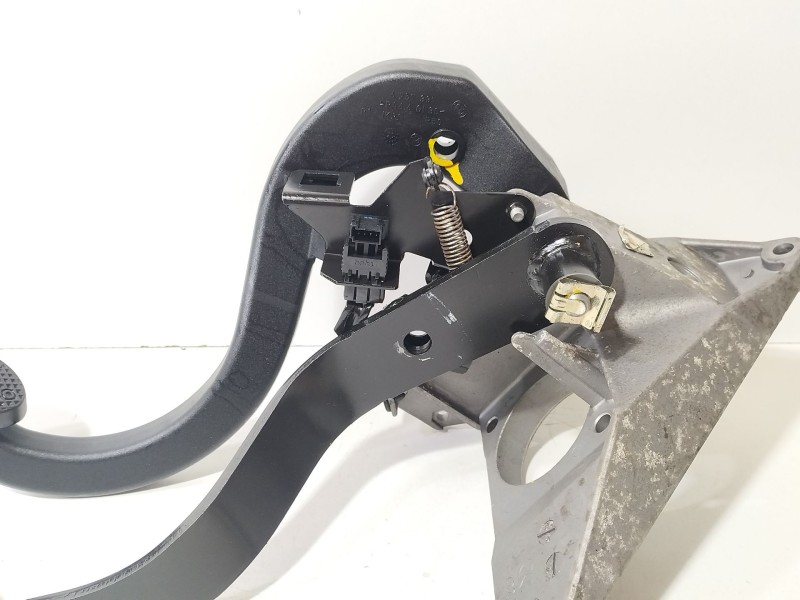 Recambio de pedal embrague para mini mini (r50, r53) one referencia OEM IAM 422513  
