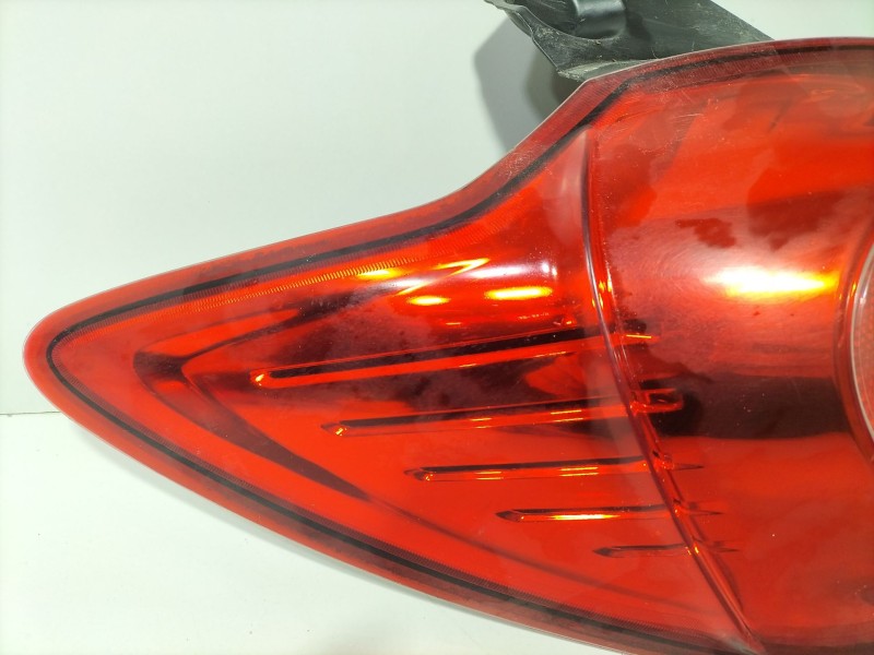 Recambio de piloto trasero izquierdo para ford ka (ru8) 1.2 referencia OEM IAM 1579396  