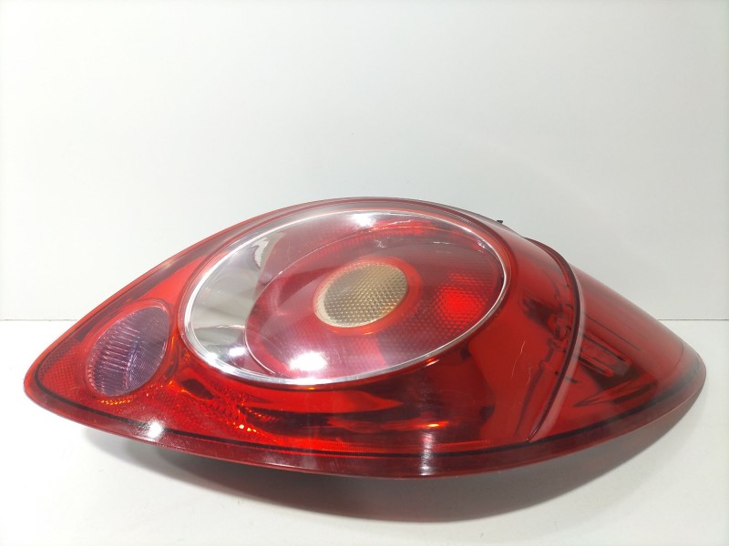 Recambio de piloto trasero derecho para ford ka (ru8) 1.2 referencia OEM IAM 1579394  