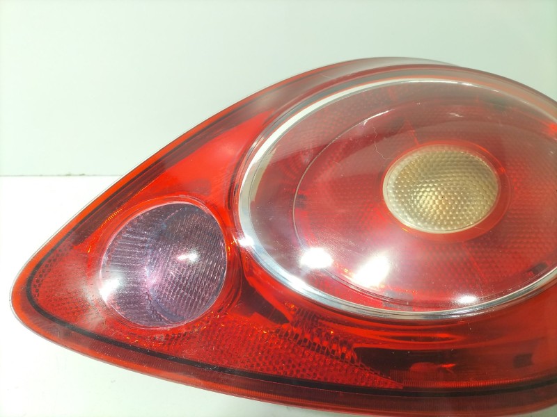 Recambio de piloto trasero derecho para ford ka (ru8) 1.2 referencia OEM IAM 1579394  