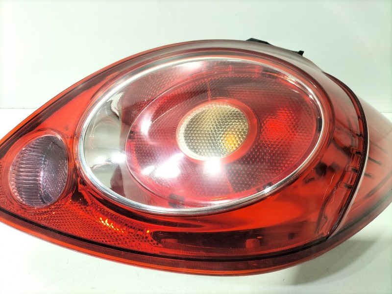 Recambio de piloto trasero derecho para ford ka (ru8) 1.2 referencia OEM IAM 1579394  