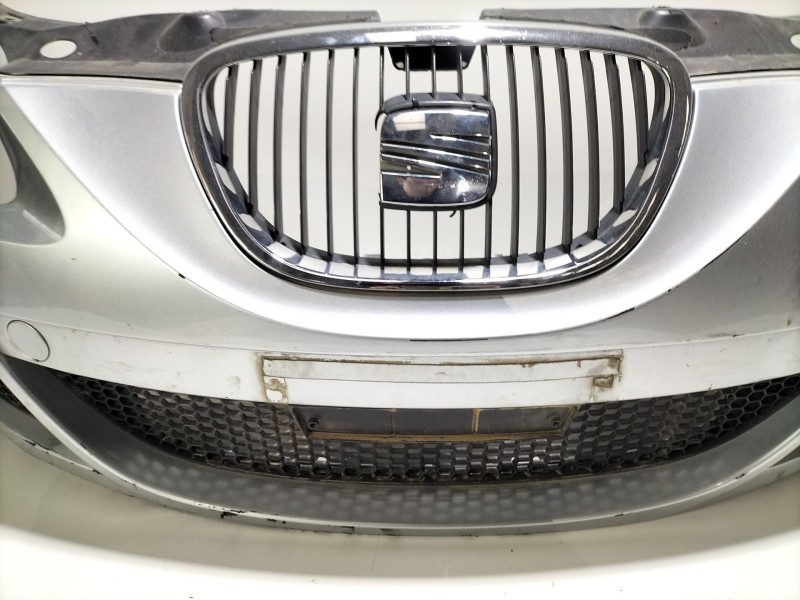 Recambio de paragolpes delantero para seat leon (1p1) 2.0 tdi 16v referencia OEM IAM 1P0807217AAGRU  