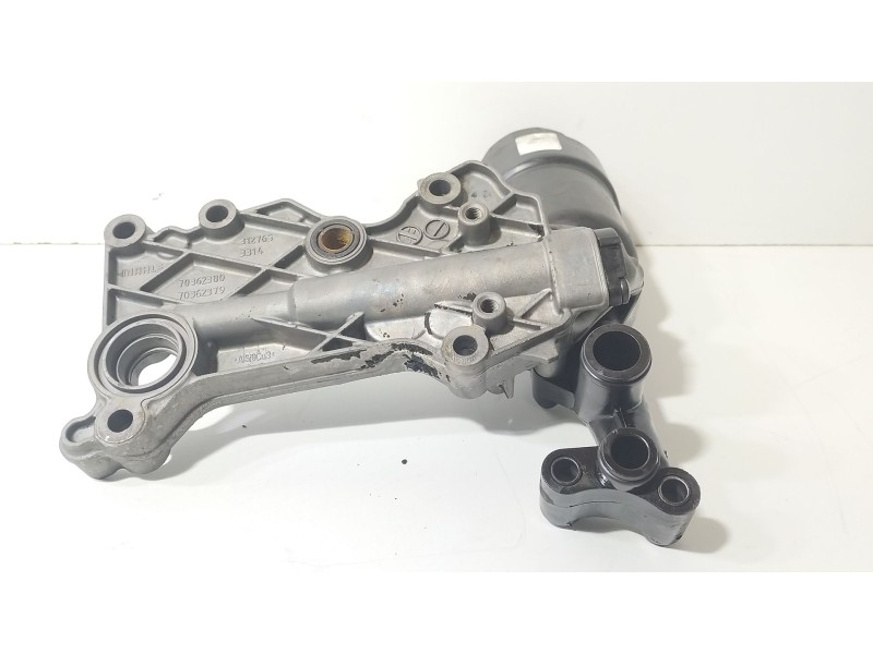 Recambio de soporte filtro aceite para mercedes-benz clase b (w246) b 200 cdi be (246.201) referencia OEM IAM 70362380  