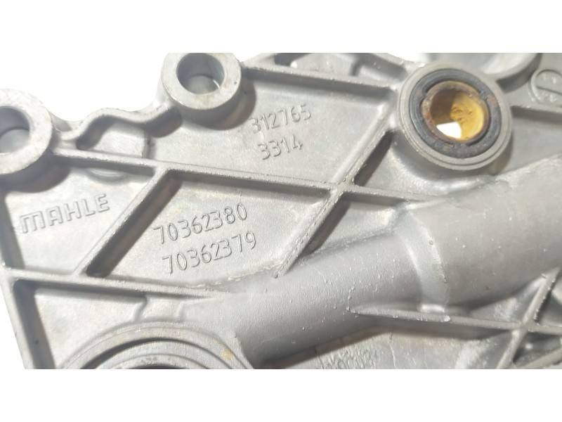 Recambio de soporte filtro aceite para mercedes-benz clase b (w246) b 200 cdi be (246.201) referencia OEM IAM 70362380  