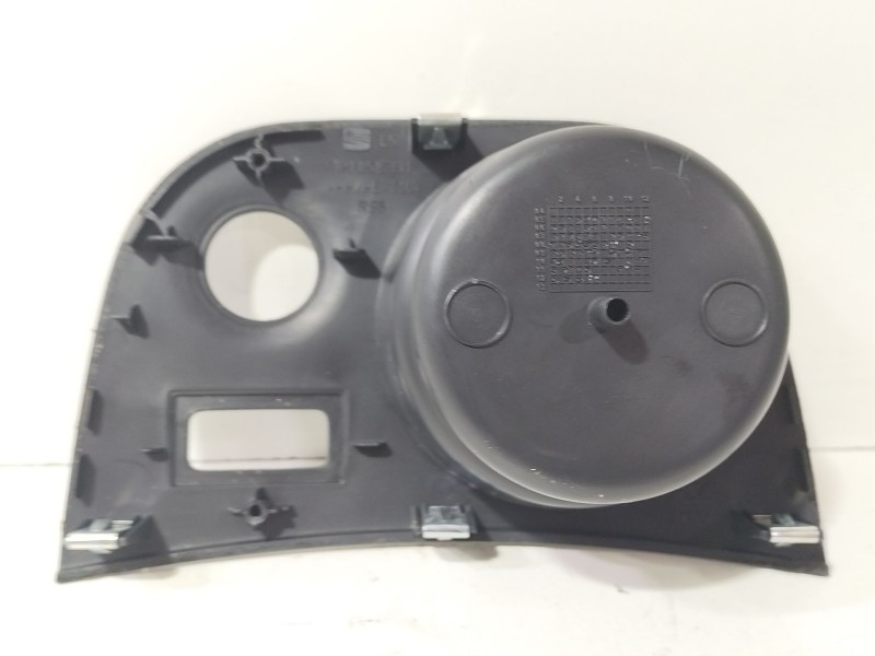 Recambio de cenicero para seat leon (1p1) 1.4 tsi referencia OEM IAM 1P1858331  