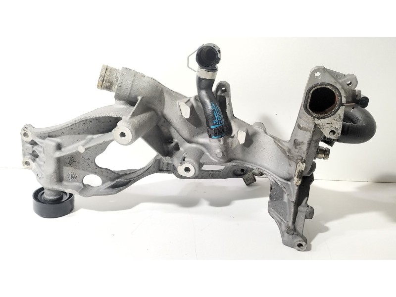 Recambio de soporte alternador para mercedes-benz clase b sports tourer (w246, w242) b 200 cdi (246.201) referencia OEM IAM A651