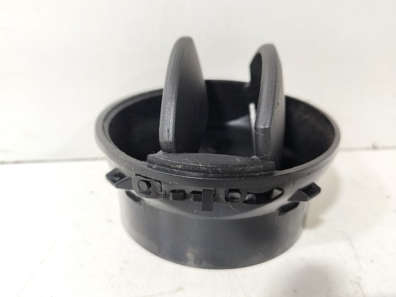 Recambio de rejilla aireadora para seat ibiza iv st (6j8, 6p8) 1.2 tsi referencia OEM IAM 6j  