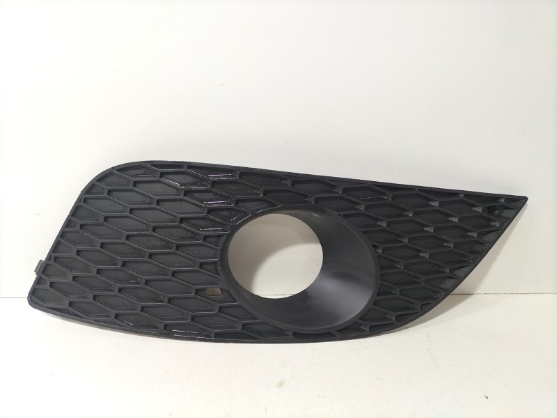 Recambio de molduras delanteras para seat leon (1p1) 1.4 tsi referencia OEM IAM 1P0853665G  
