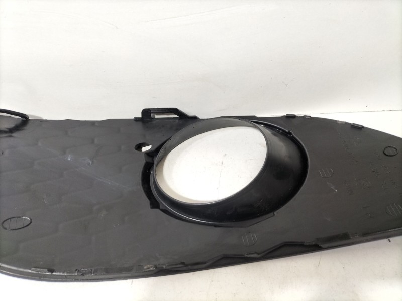 Recambio de molduras delanteras para seat leon (1p1) 1.4 tsi referencia OEM IAM 1P0853665G  