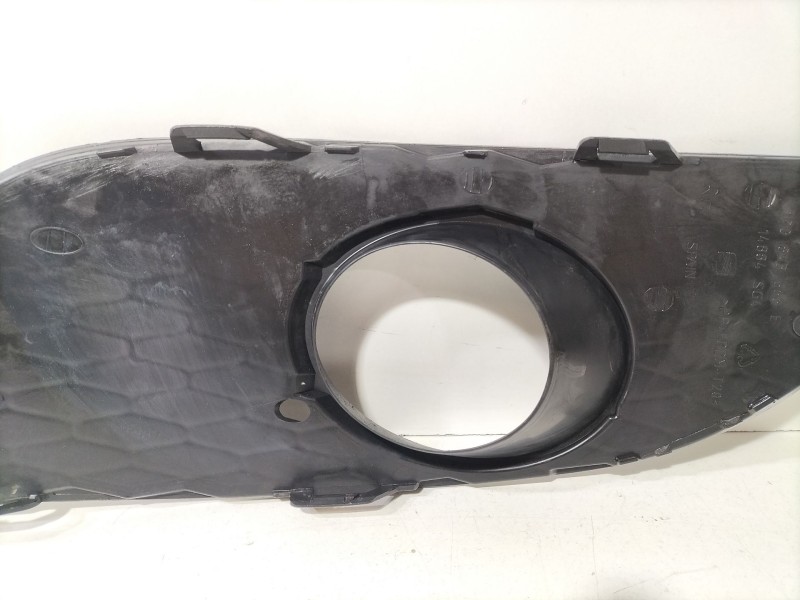 Recambio de molduras delanteras para seat leon (1p1) 1.4 tsi referencia OEM IAM 1P0853666E  