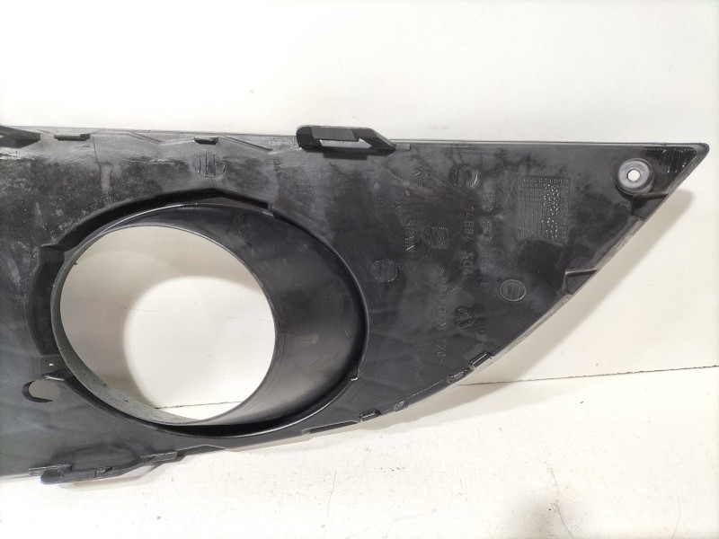 Recambio de molduras delanteras para seat leon (1p1) 1.4 tsi referencia OEM IAM 1P0853666E  
