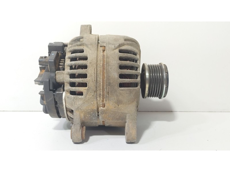 Recambio de alternador para renault kangoo / grand kangoo ii (kw0/1_) 1.5 dci 70 (kw0v, kw0a) referencia OEM IAM 8200660034A  